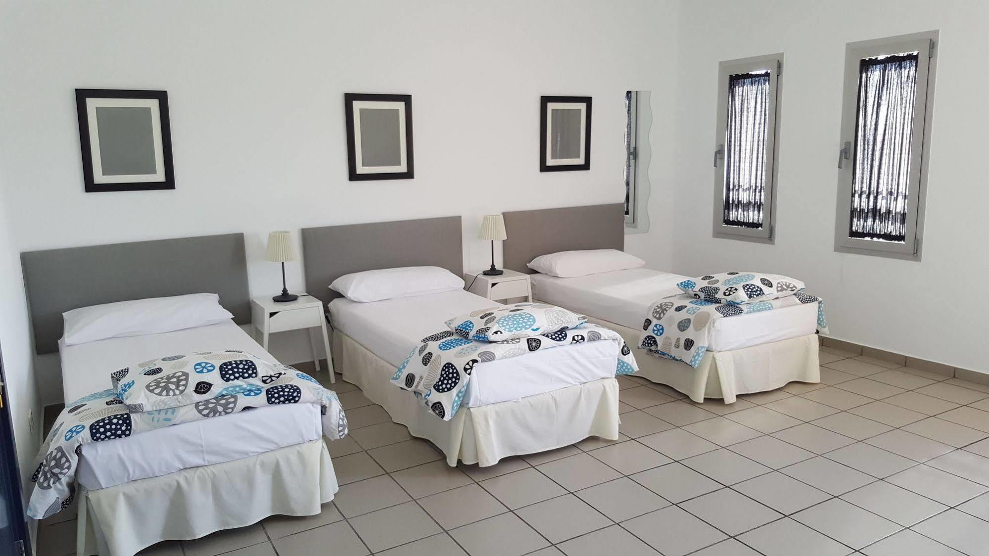 Ciw Hostel Pozo Izquierdo ภายนอก รูปภาพ
